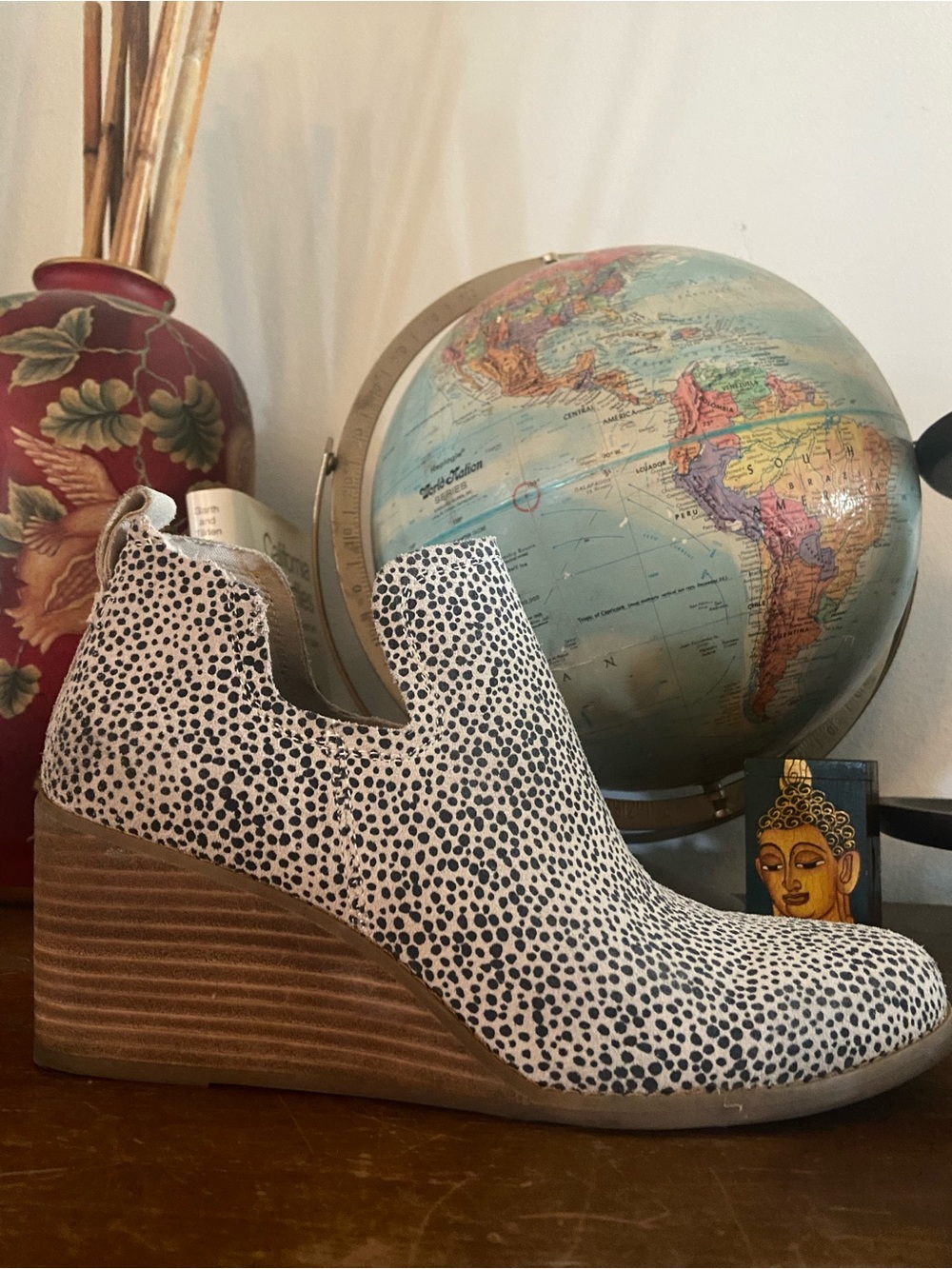 TOMS Women's Cream and Black Speckled Ankle Booties